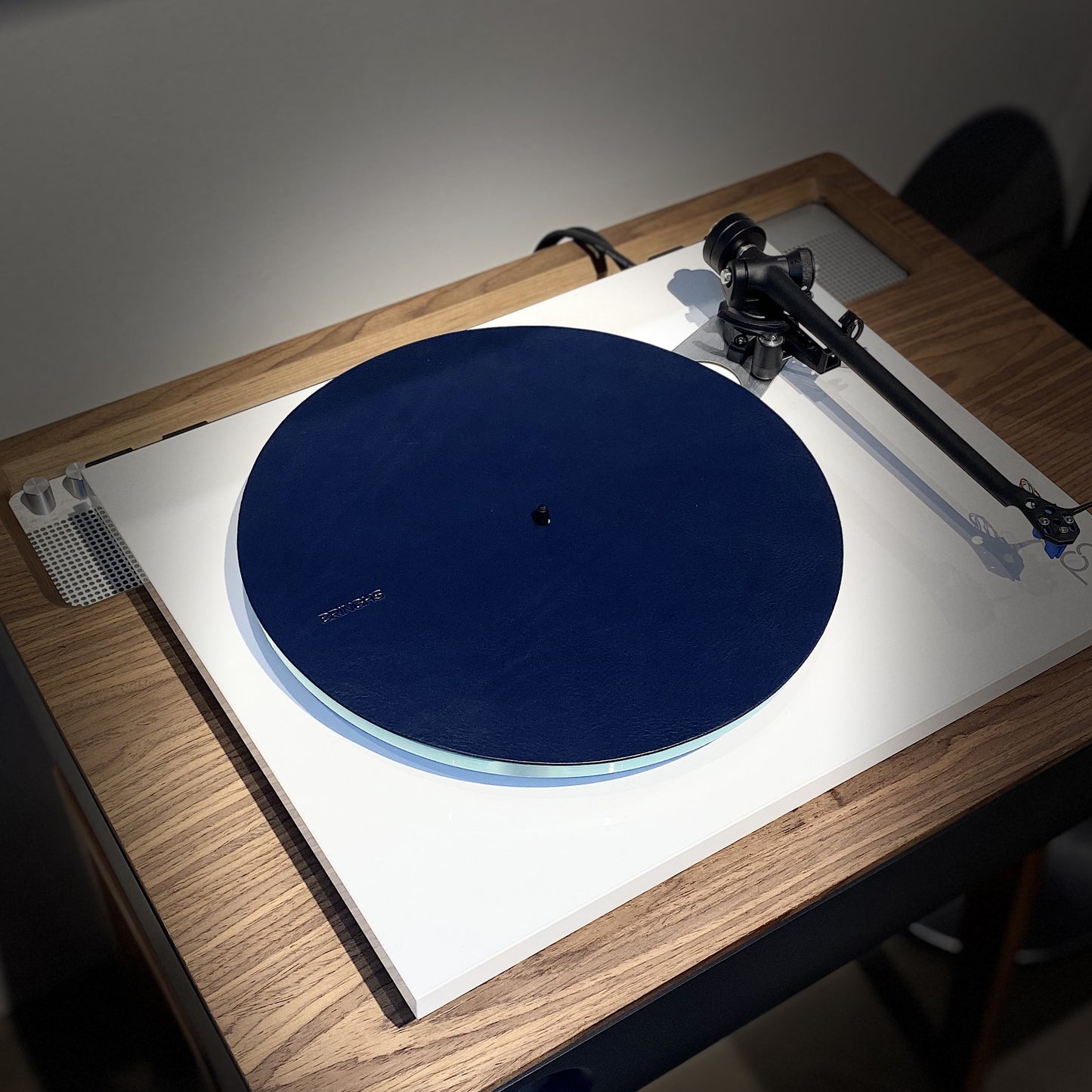 Le Couvre-plateau Navy grainé