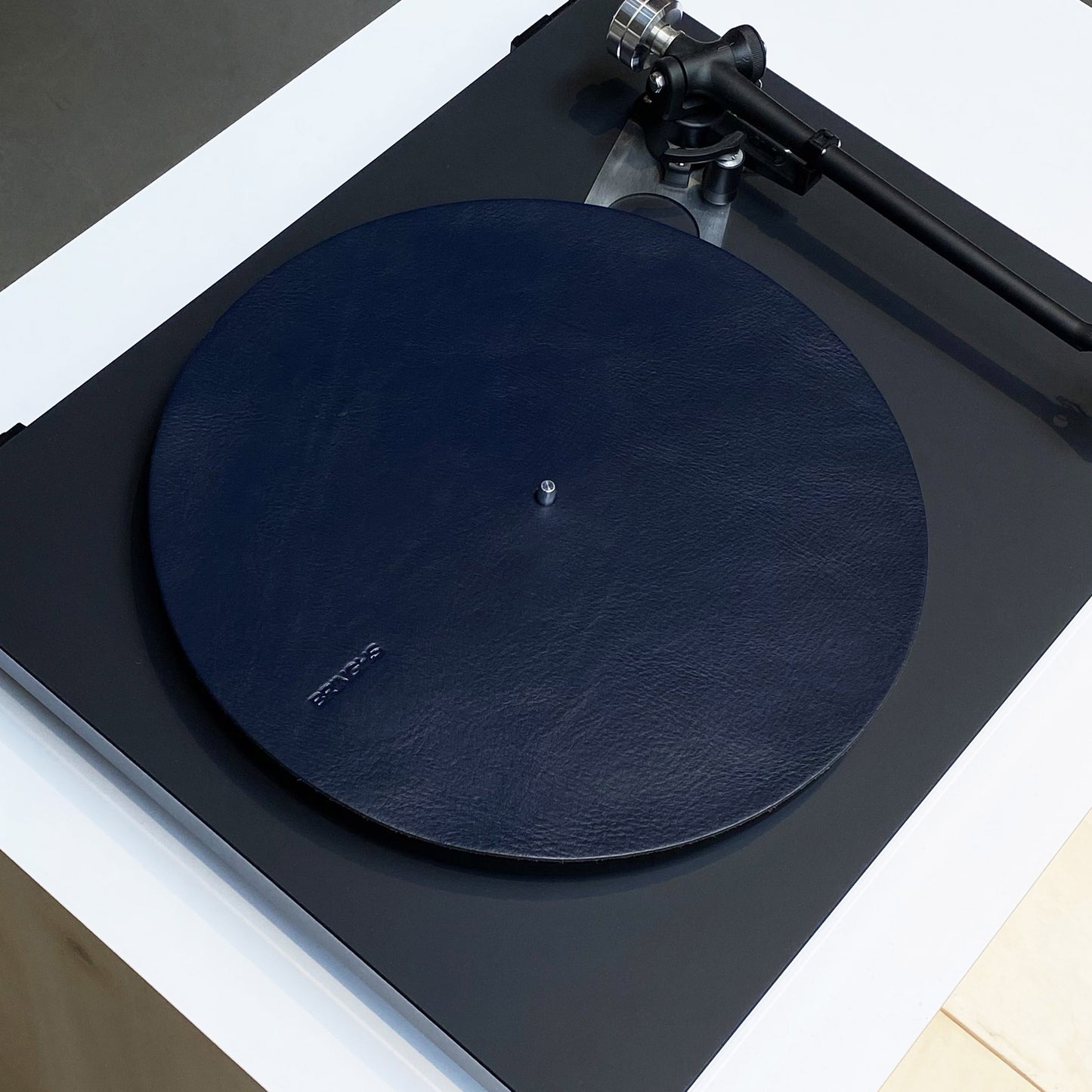 Le Couvre-plateau Navy grainé